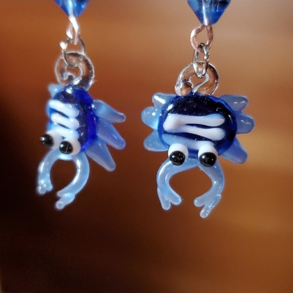 Glass Crab Earrings Handmade Artisan Glass Blue White Beaded Beach Summer Dangle - Picture 7 of 7